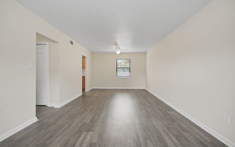 Polaris Point - 4x2_5 1349 - Living-Dining